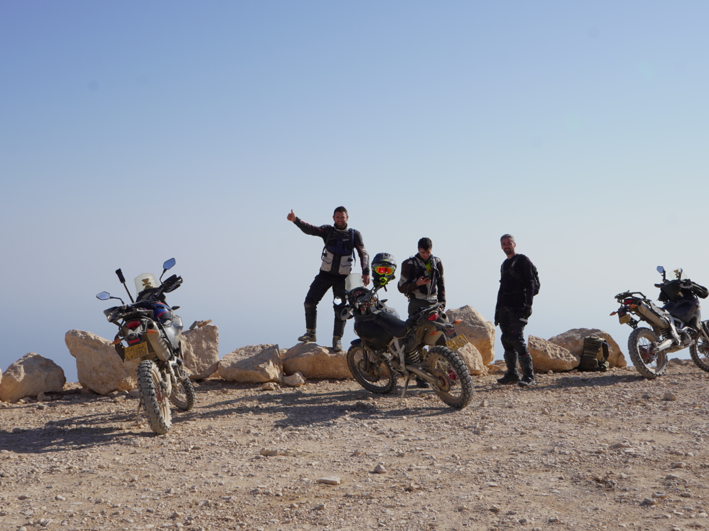 tour oman in moto
