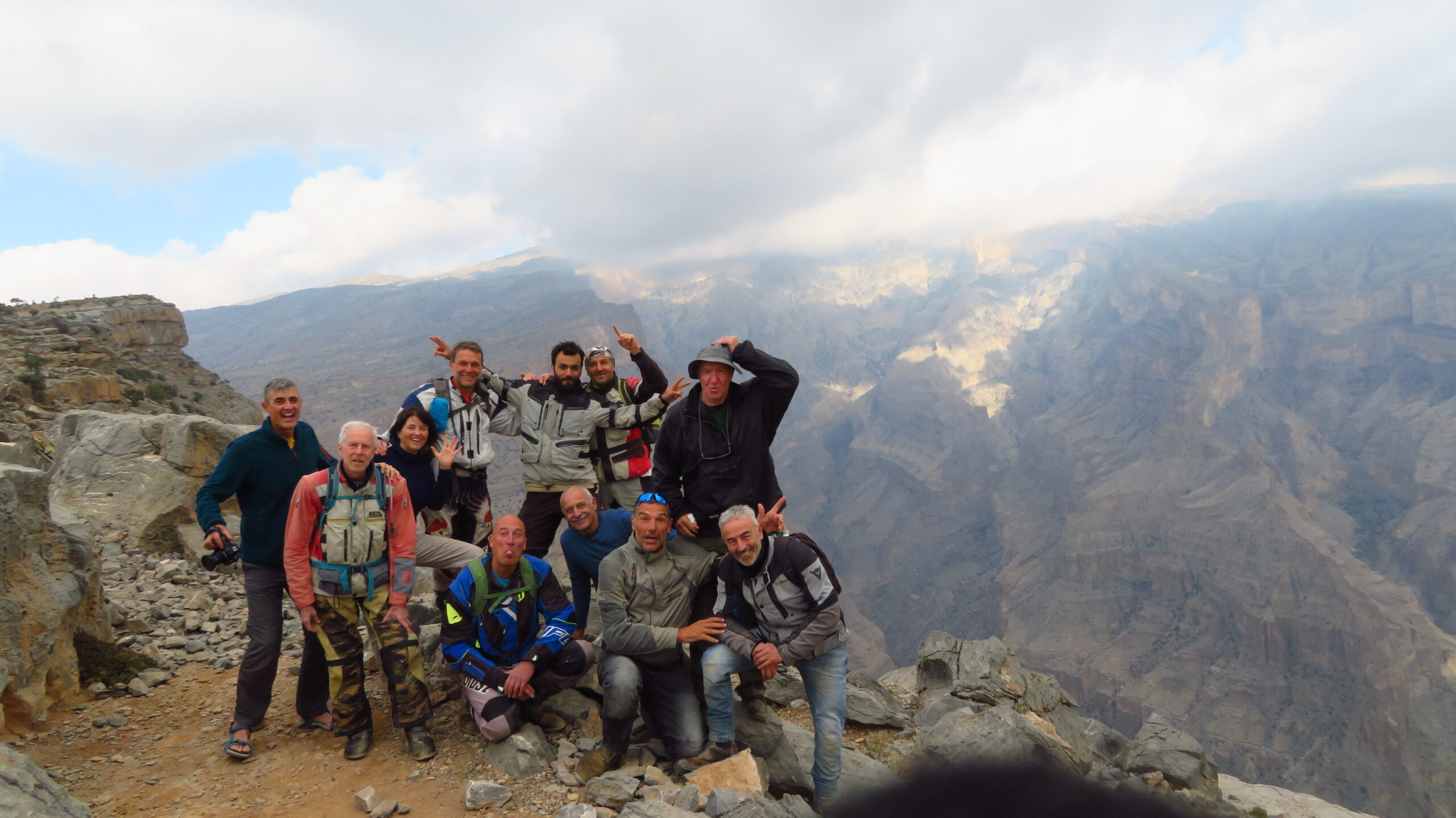 tour oman in moto
