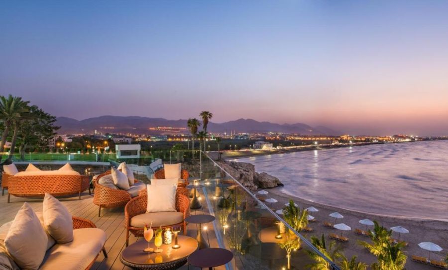 crowne plaza muscat